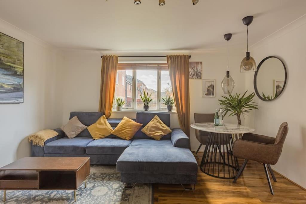Bright &Spacious One Bedroom Flat Off Canary Wharf London Eksteriør bilde