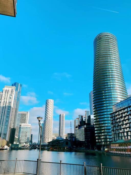 Bright &Spacious One Bedroom Flat Off Canary Wharf London Eksteriør bilde