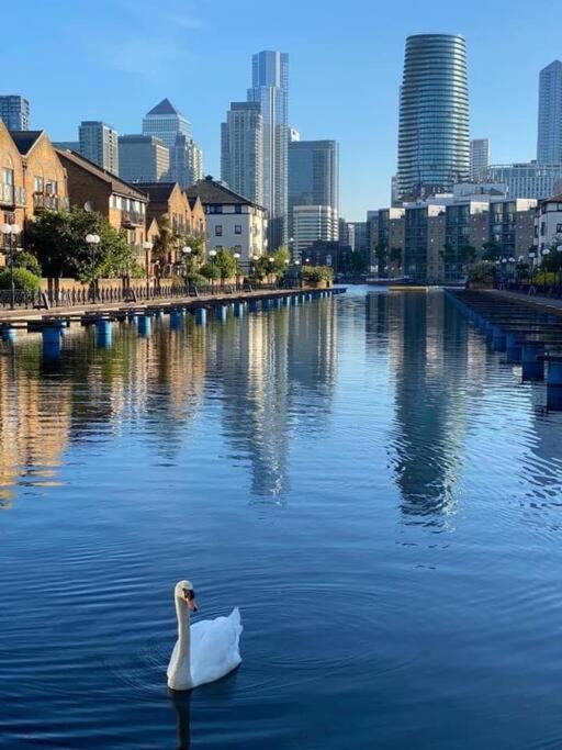 Bright &Spacious One Bedroom Flat Off Canary Wharf London Eksteriør bilde