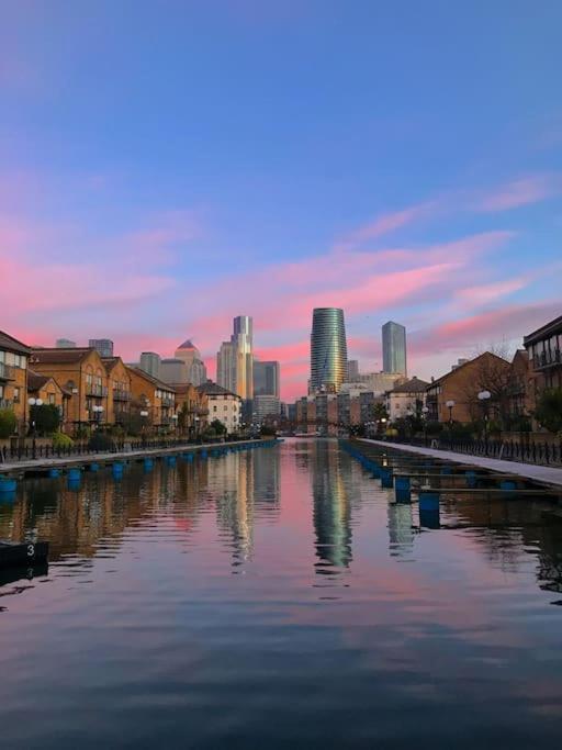 Bright &Spacious One Bedroom Flat Off Canary Wharf London Eksteriør bilde